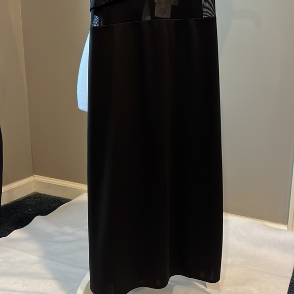 Delaru SMALL black dress - Picture 2 of 5